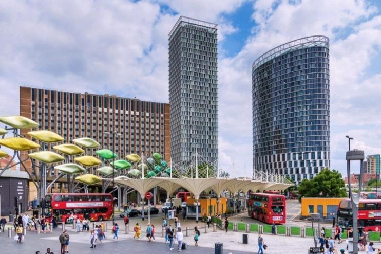 2bed Stratford With Easy Access To London, O2, Excel, Parking Nearby *