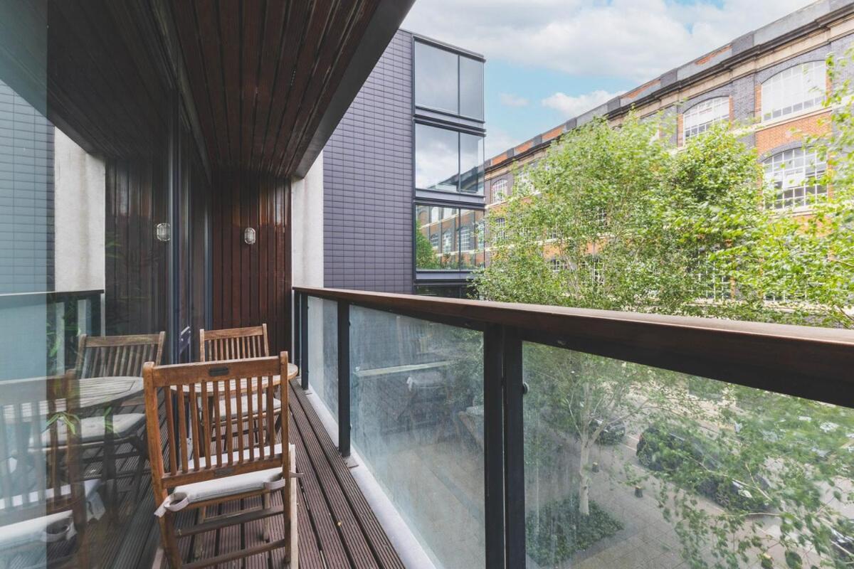 2bed Stratford With Easy Access To London, O2, Excel, Parking Nearby Apartment *