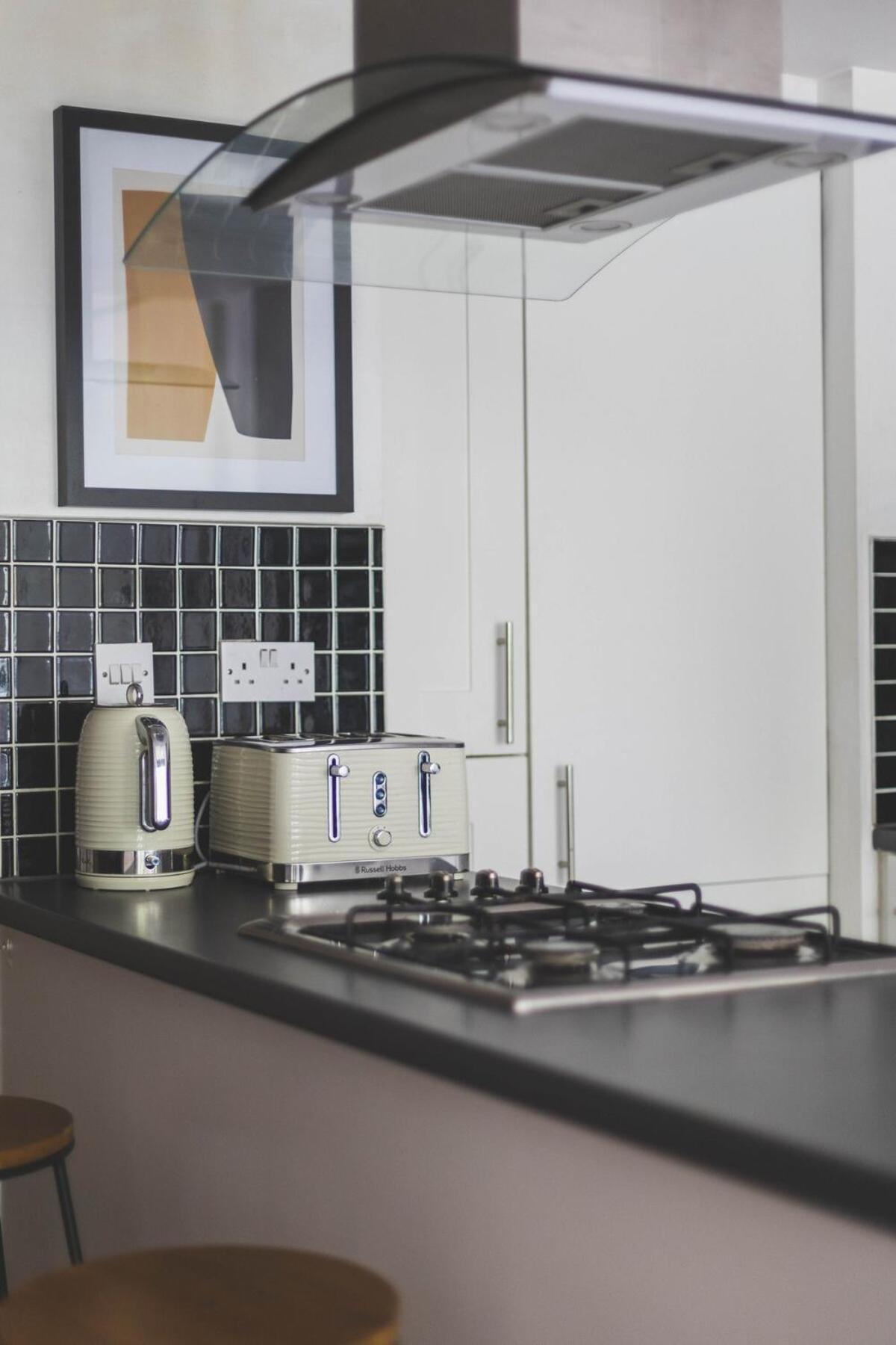 2bed Stratford With Easy Access To London, O2, Excel, Parking Nearby *